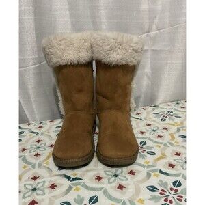 kohl's boots -SO color  Tan Girls Zipper  and decorative  bows Size 3 ,